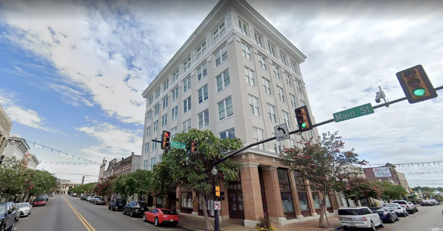 View of building on main street in Hattiesburg, Mississippi | Bennett Heating and Air LLC